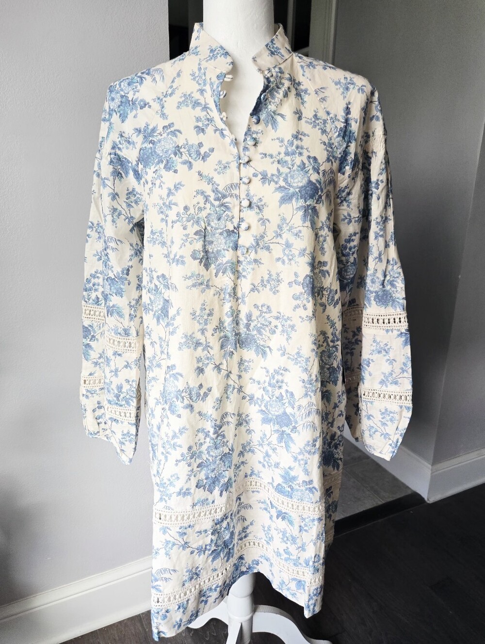 Tuckernuck Forget Me Not Floral Mini Maryse Caftan Dress Blue Toile S